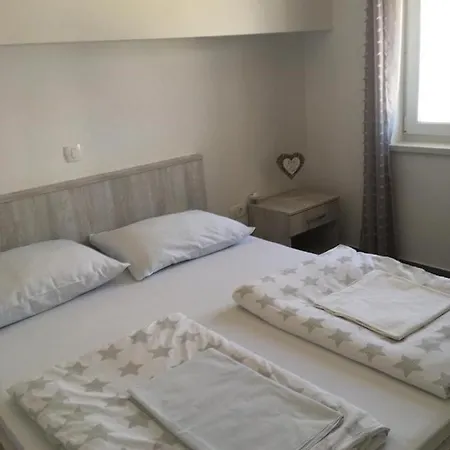 Apartman Feral Ražanac